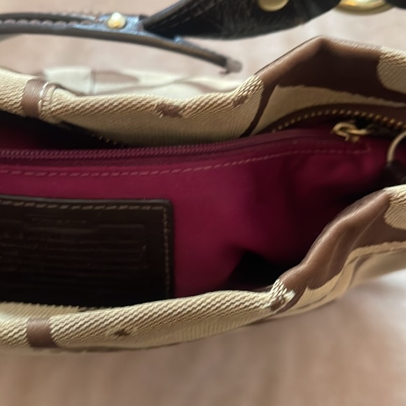 Coach Chelsea Handbag - Picture 5 of 6